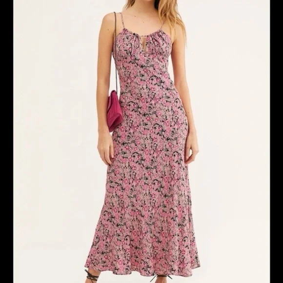 🌸 Free People Bon Voyage Floral Maxi Dress | Black Combo | Size M - Picture 14 of 15